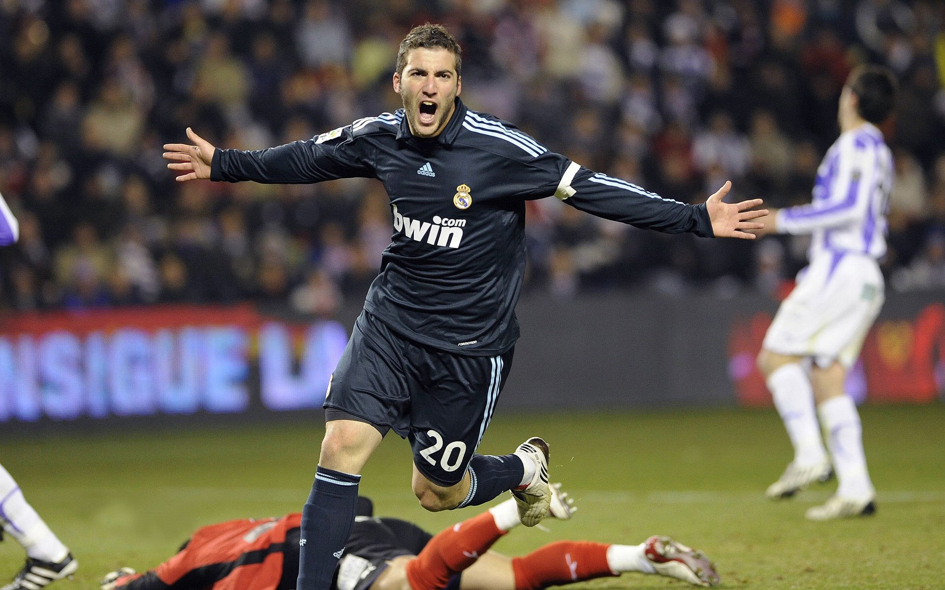 2026世界杯之夜，卡瓦哈尔带动全队节奏