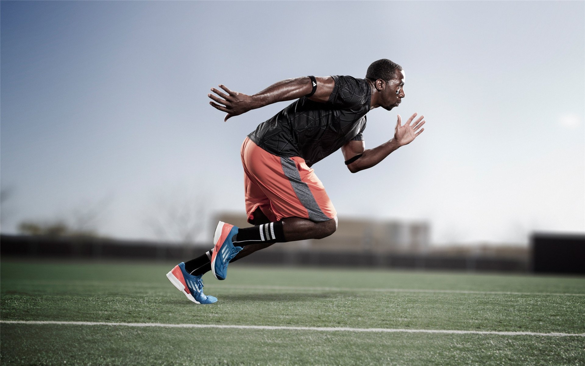 当巴格达的沙尘吹过伯纳乌,贝林厄姆与足球的流亡诗篇