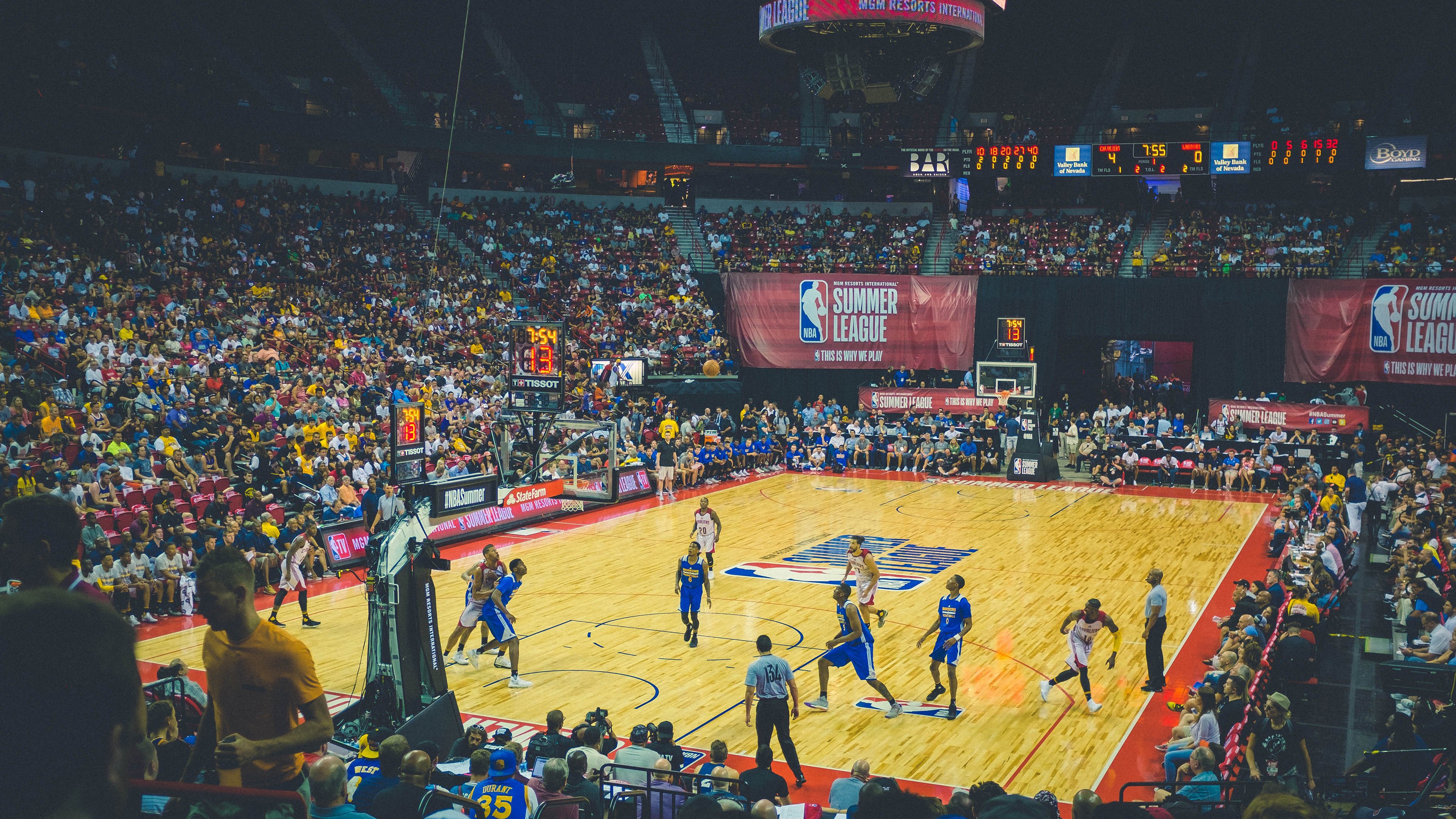 F1年度争冠之夜，克莱进攻端无人可挡